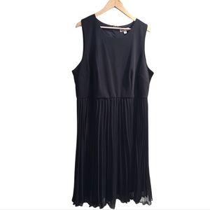 SHELBY PALMER, BLACK A LINE , PLEATED CHIFFON DRESS, SIZE 18 EUC